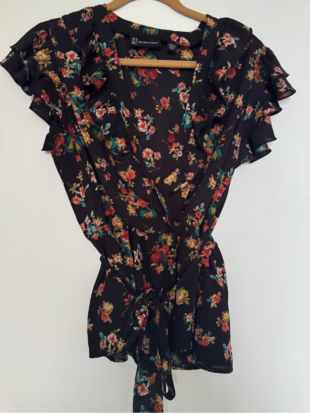 New York & Company Black Floral Blouse with Tie Waist